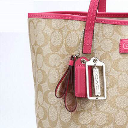 2016 HotCoach Sophia Tote In Signature Canvas  2016 HotCoach Sophia Tote In Signature Canvas
